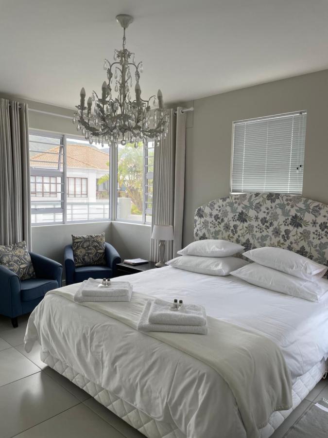 Vermont Hermanus - Views, Sunny, Right On The Sea ภายนอก รูปภาพ