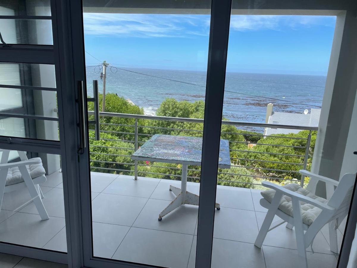 Vermont Hermanus - Views, Sunny, Right On The Sea ภายนอก รูปภาพ